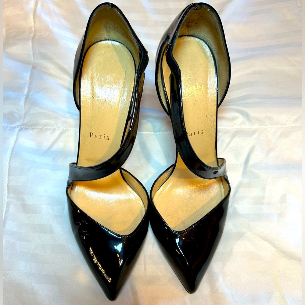 Louis Vuitton Patent Leather Stilettos s40.5